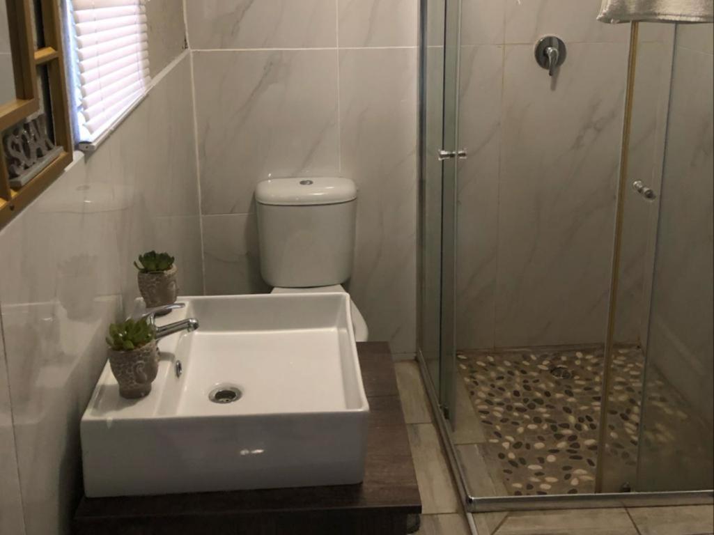 Monet Guesthouse Marble Hall Rom bilde
